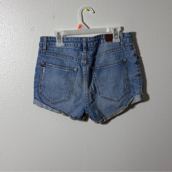BDG Women Denim Blue Mid Rise Shortie Shorts size 27. - Picture 4 of 10